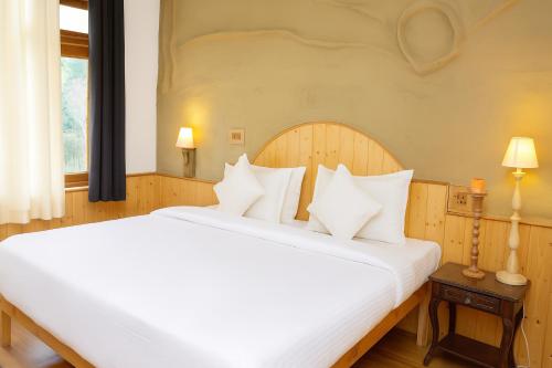 beholden stay and cafe