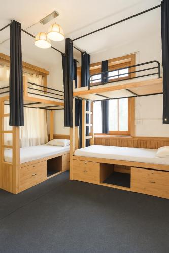 beholden stay and cafe