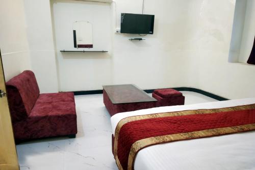 Hotel Kumkum Chhaya,,5 star