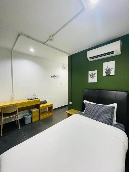halo rooms hotel