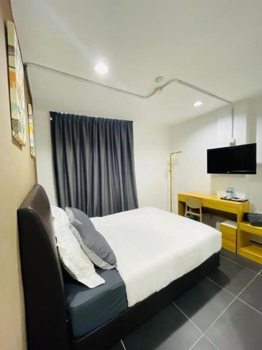 halo rooms hotel