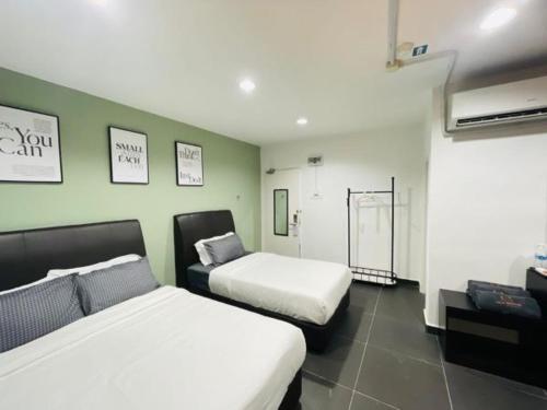 halo rooms hotel