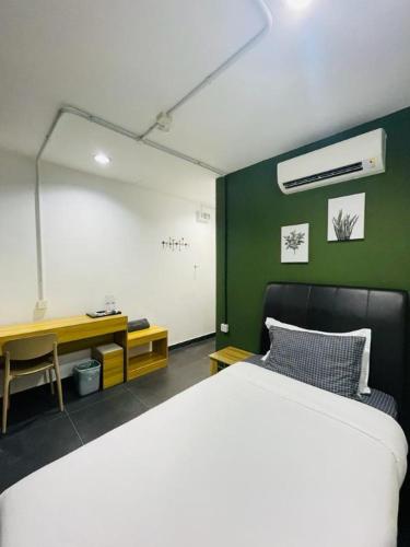 halo rooms hotel