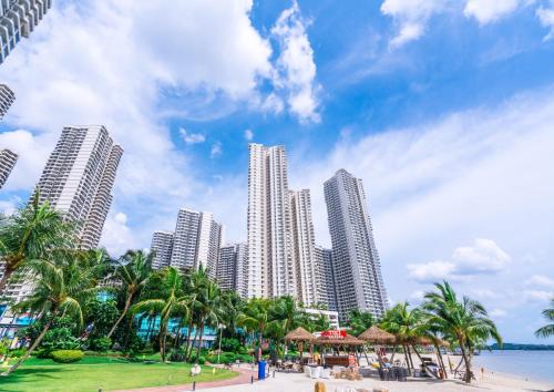 seafront country garden danga bay by lions bay