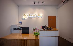 seafront country garden danga bay by lions bay