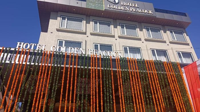 hotel golden peacock