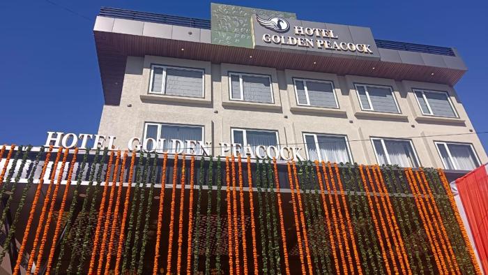 hotel golden peacock