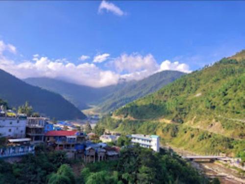 bomdila