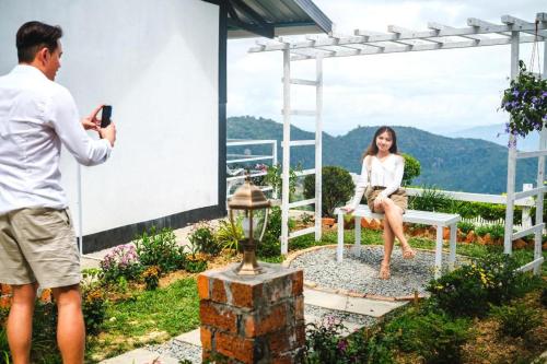 The Hill Kinabalu,,3 star
