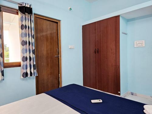 auro galaxy pondy with swimming pool