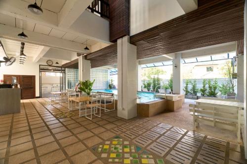 thapae60 mini hotel