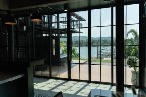 huather villa and cafe
