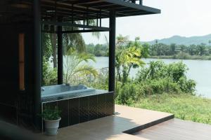 huather villa and cafe
