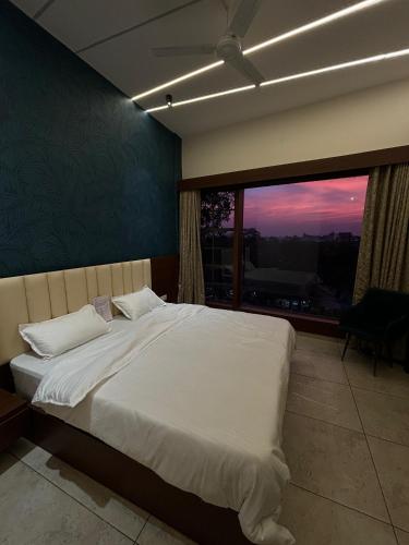 Hotel Ananta,,3 star