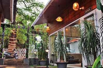 bay boutique by sr hotels