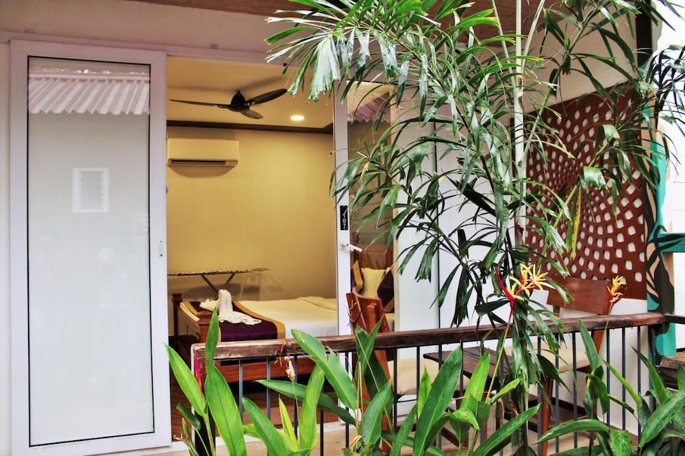 bay boutique by sr hotels