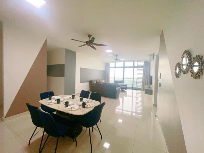 monic staycation greenhaven near senibongandregency