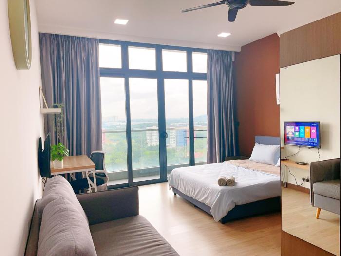 monic staycation greenhaven near senibongandregency