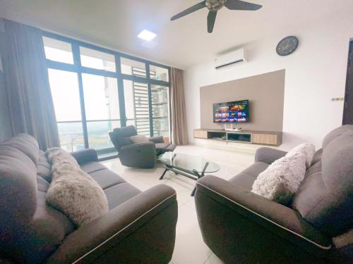 monic staycation greenhaven near senibongandregency