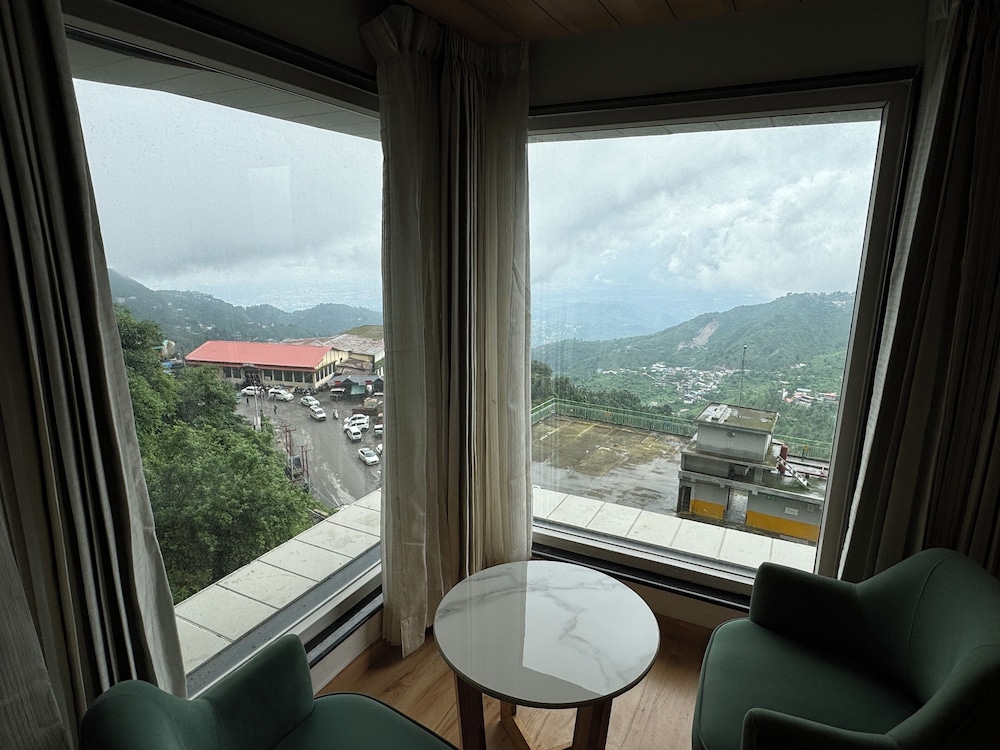 hotel rockland residency