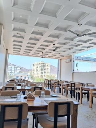 hotel yaduraj
