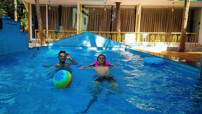 36 yard beach cottages