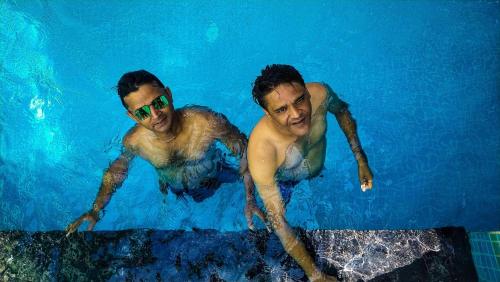 36 yard beach cottages