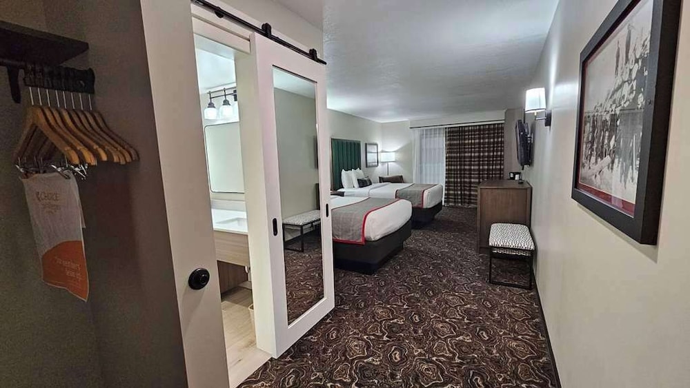 lumber jack lodge an ascend collection hotel