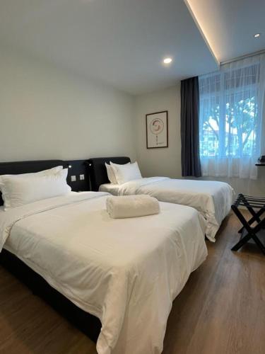 Soho Tabuan Kuching,,2 star