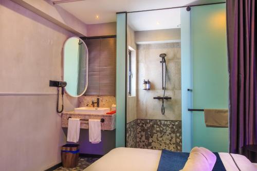 b hotel kuala lumpur