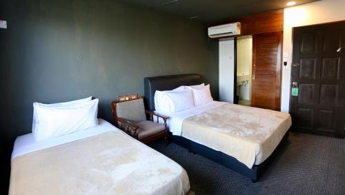 fata hotel by project borneo