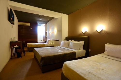fata hotel by project borneo