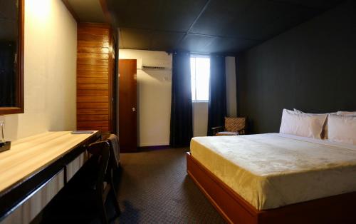 Fata Hotel By Project Borneo,,2 star