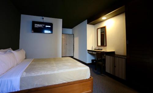 Fata Hotel By Project Borneo,,2 star