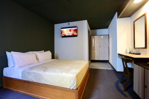 fata hotel by project borneo