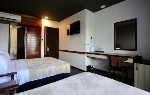 fata hotel by project borneo