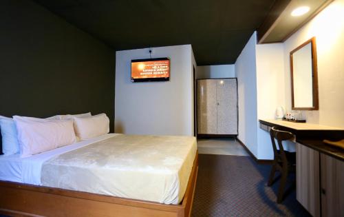 fata hotel by project borneo
