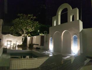 ipoh santorini hideaway hotel inspired