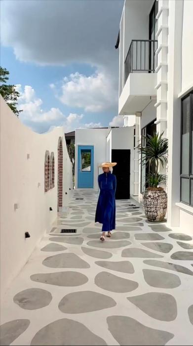 ipoh santorini hideaway hotel inspired