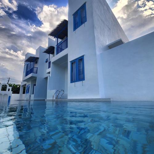ipoh santorini hideaway hotel inspired