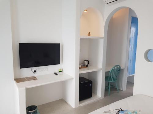 ipoh santorini hideaway hotel inspired