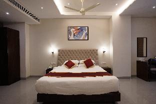 the land sand hotel