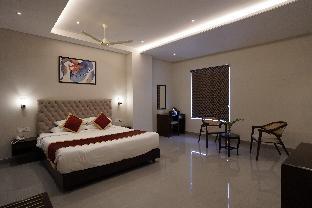 the land sand hotel