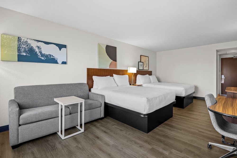 spark by hilton macon north