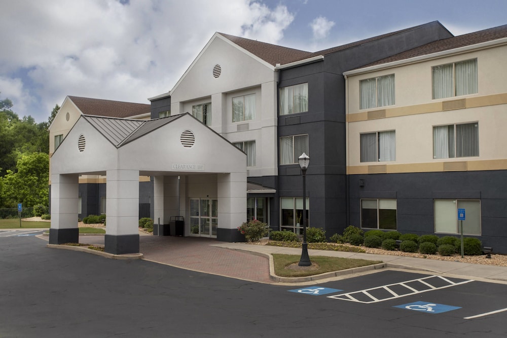 spark by hilton macon north