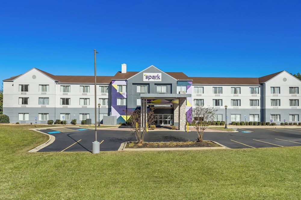 spark by hilton macon north