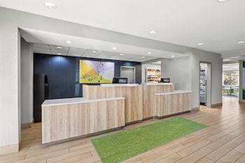 Spark By Hilton Macon North,,3 star