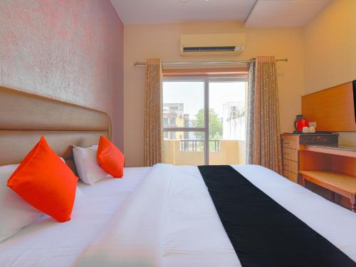 hotel anuvibha malviya nagar