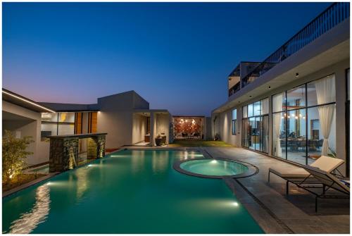 Casa Concreto-Infinite Luxury,,5 star