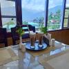 sarahan holiday inn